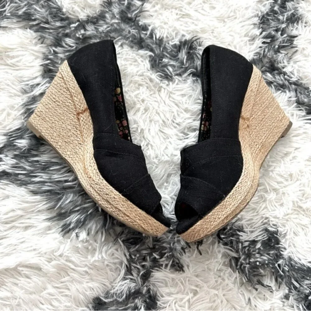 don’t let go black espadrilles